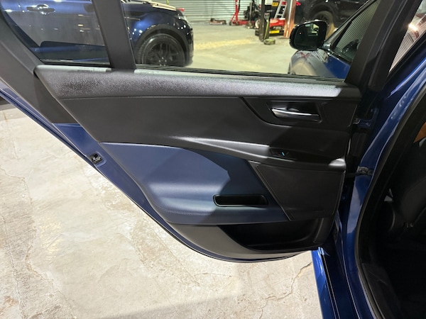 Used Jaguar XE 2015 for sale - 76250693: Photo 13