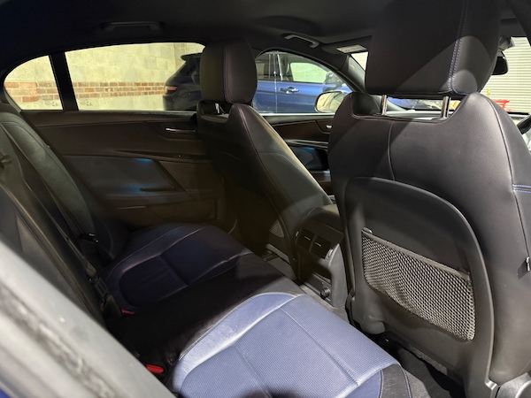 Used Jaguar XE 2015 for sale - 76250693: Photo 18