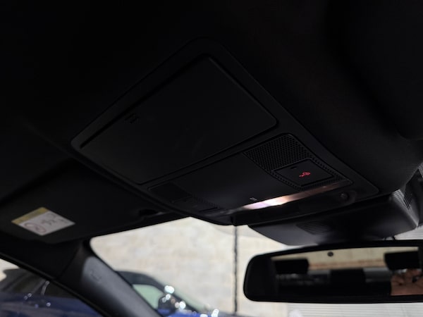 Used Jaguar XE 2015 for sale - 76250693: Photo 41