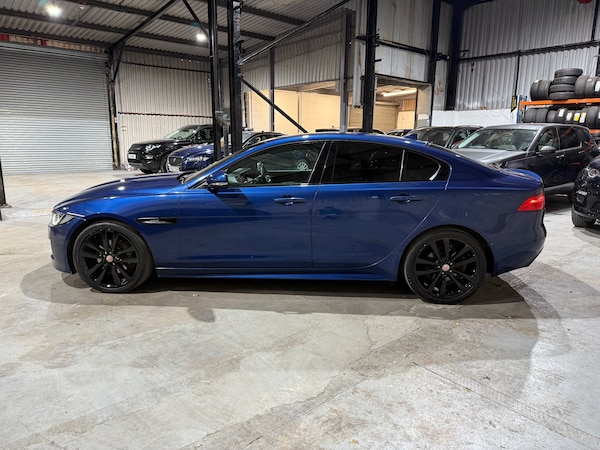 Used Jaguar XE 2015 for sale - 76250693: Photo 5