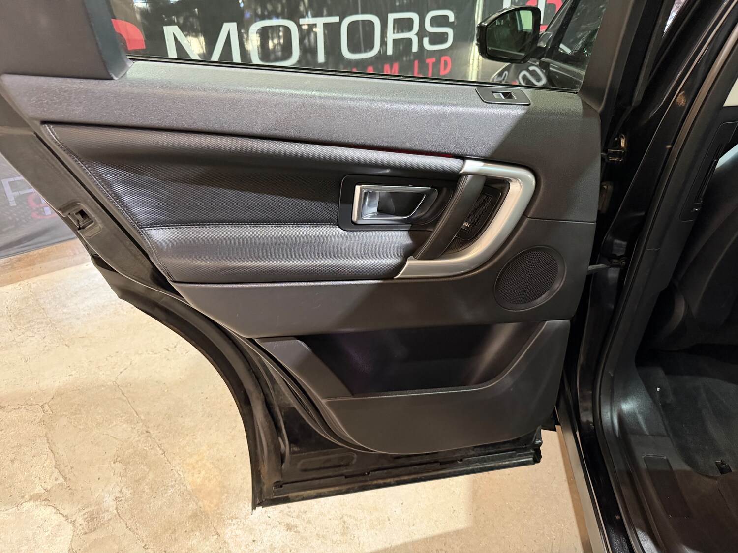 Used Land Rover Discovery Sport 2017 for sale - 78159170: Photo 14