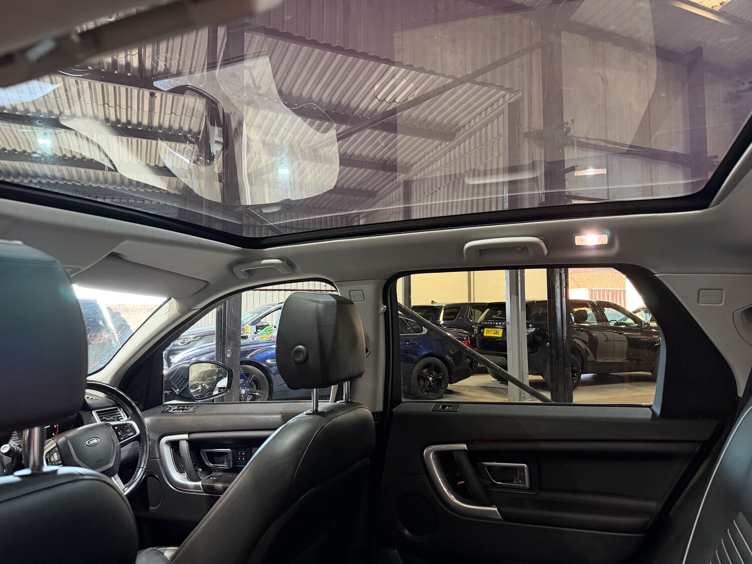 Used Land Rover Discovery Sport 2017 for sale - 78159170: Photo 18