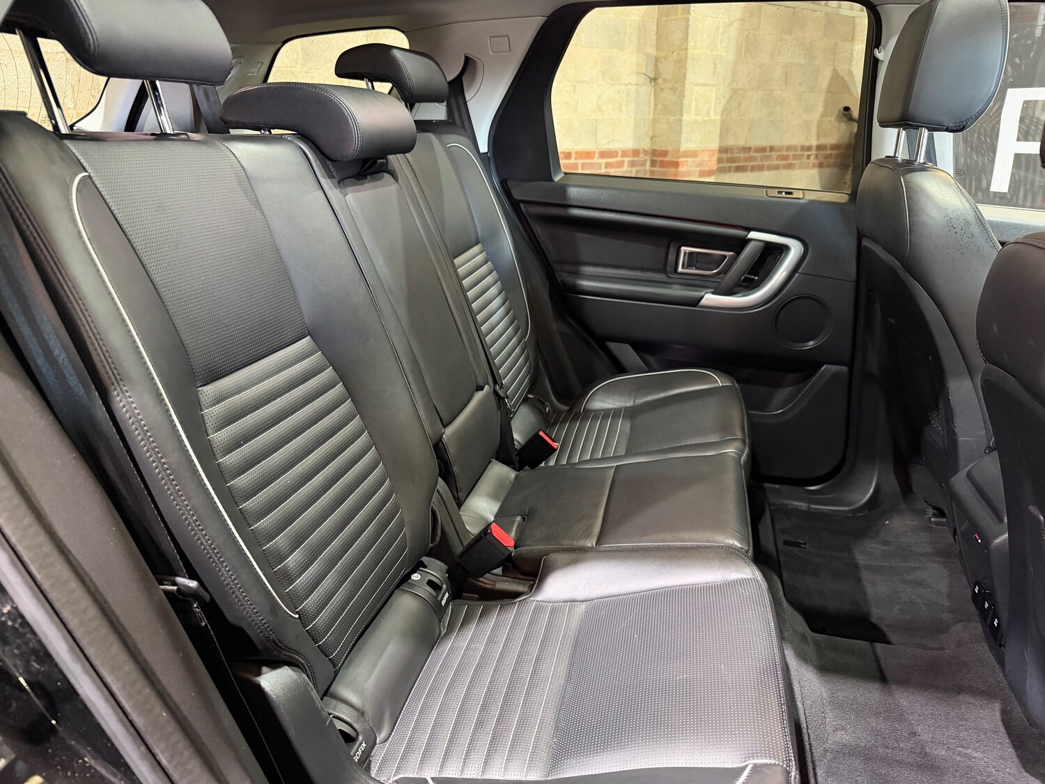 Used Land Rover Discovery Sport 2017 for sale - 78159170: Photo 25