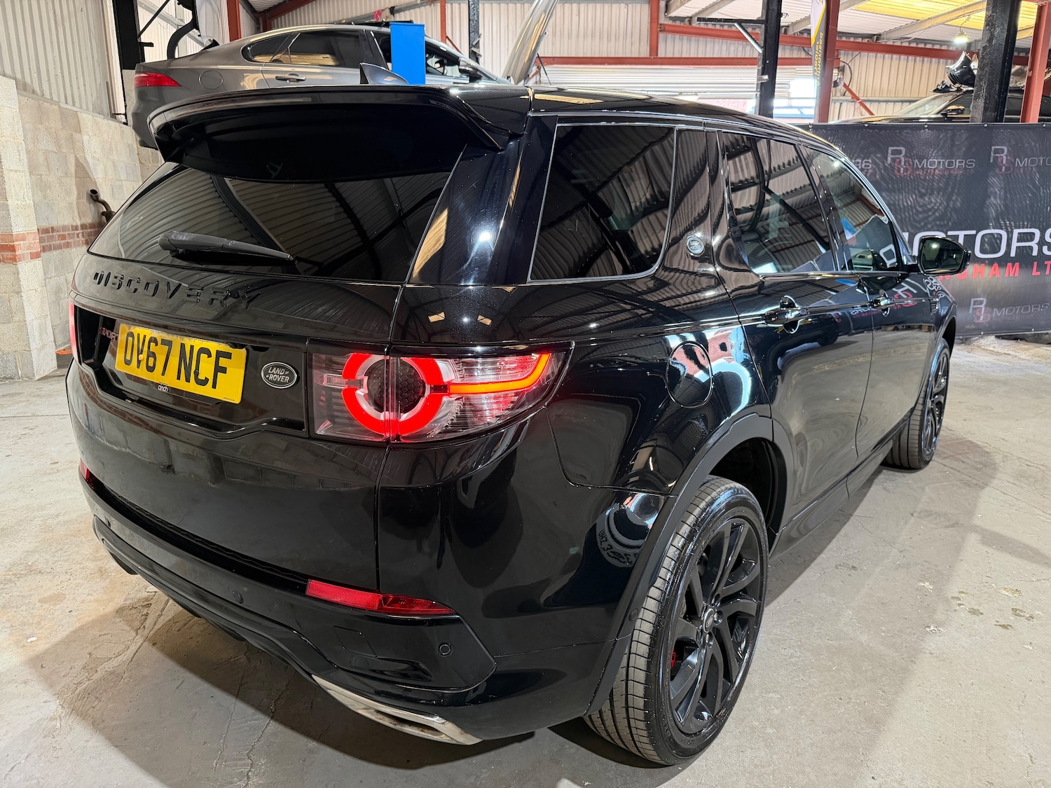 Used Land Rover Discovery Sport 2017 for sale - 78159170: Photo 3