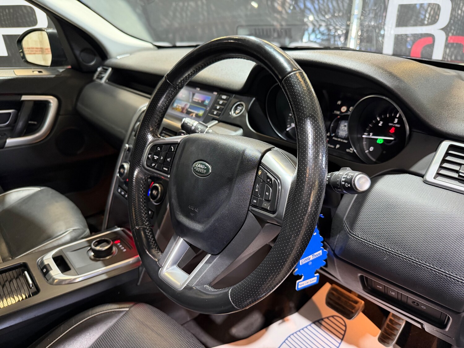 Used Land Rover Discovery Sport 2017 for sale - 78159170: Photo 30