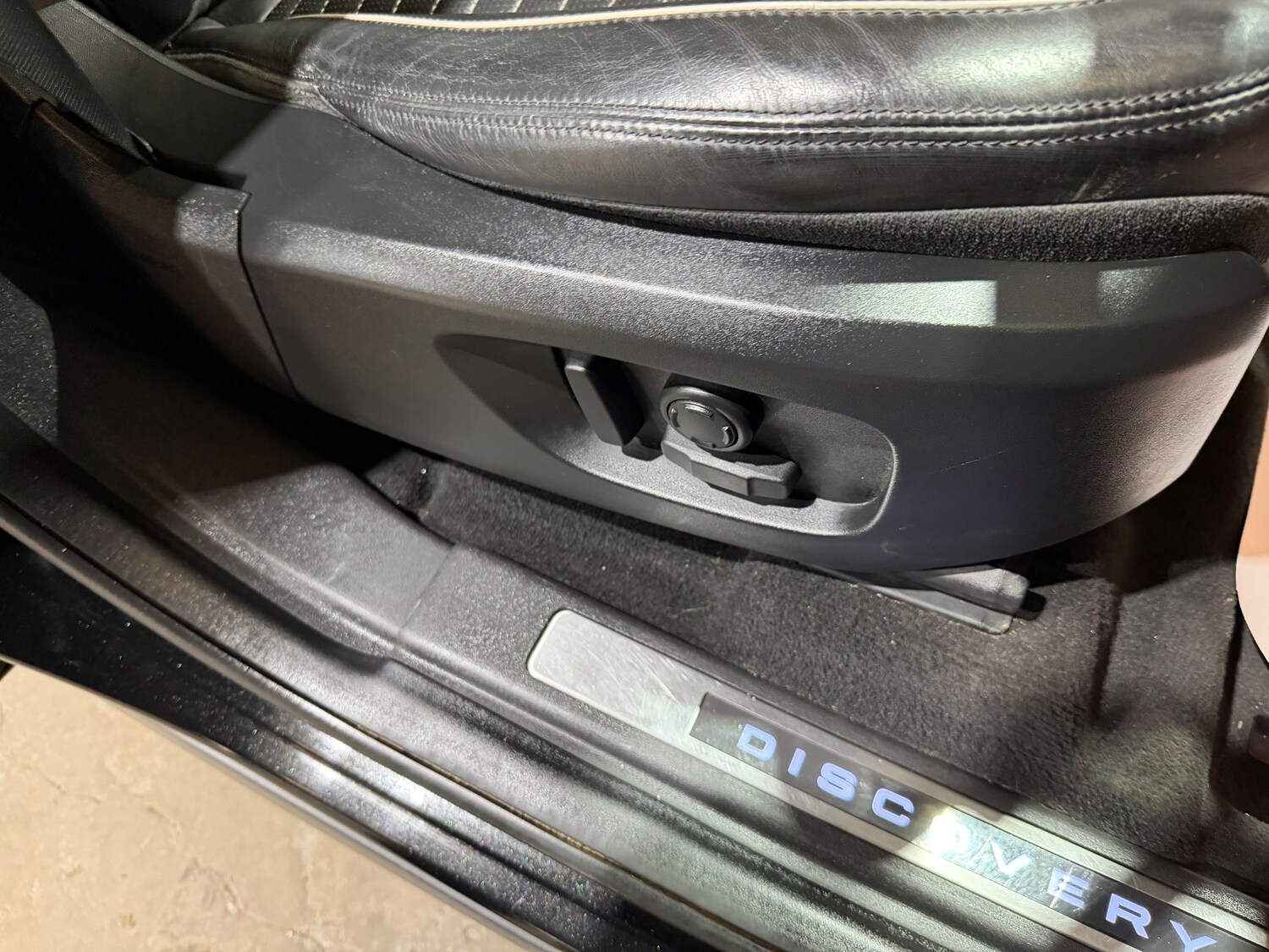 Used Land Rover Discovery Sport 2017 for sale - 78159170: Photo 33