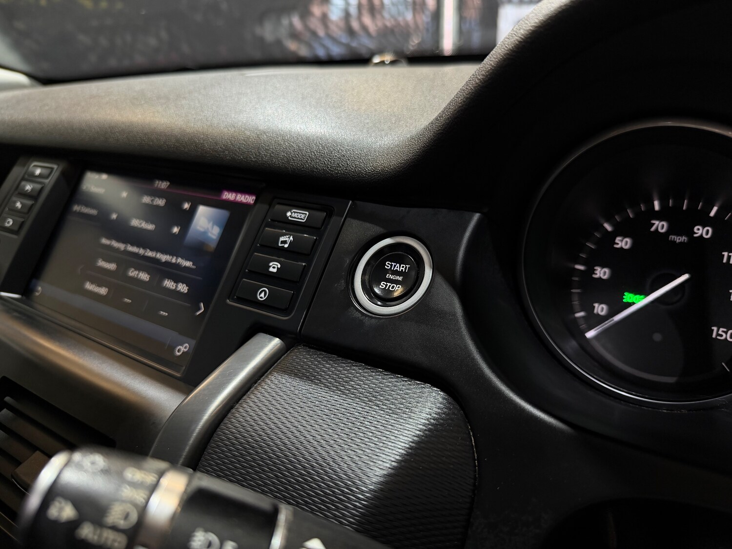 Used Land Rover Discovery Sport 2017 for sale - 78159170: Photo 39