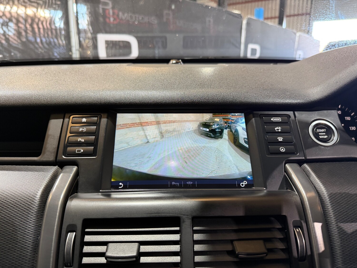 Used Land Rover Discovery Sport 2017 for sale - 78159170: Photo 44