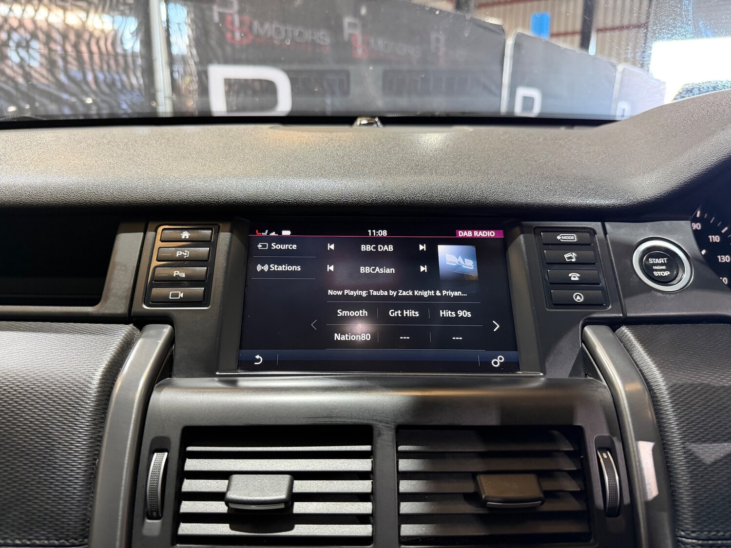 Used Land Rover Discovery Sport 2017 for sale - 78159170: Photo 46