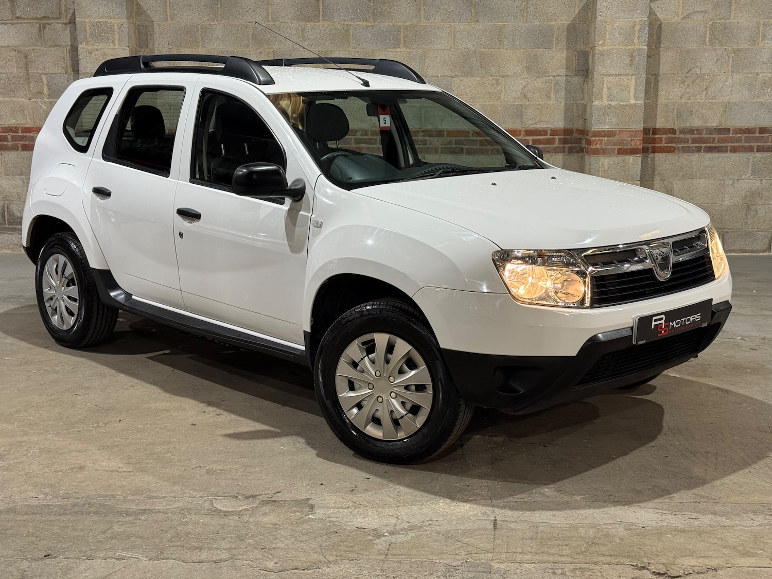 Used Dacia Duster 2014 for sale - 76143645: Photo 1