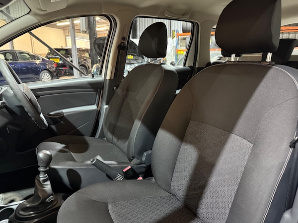 Used Dacia Duster 2014 for sale - 76143645: Photo 12