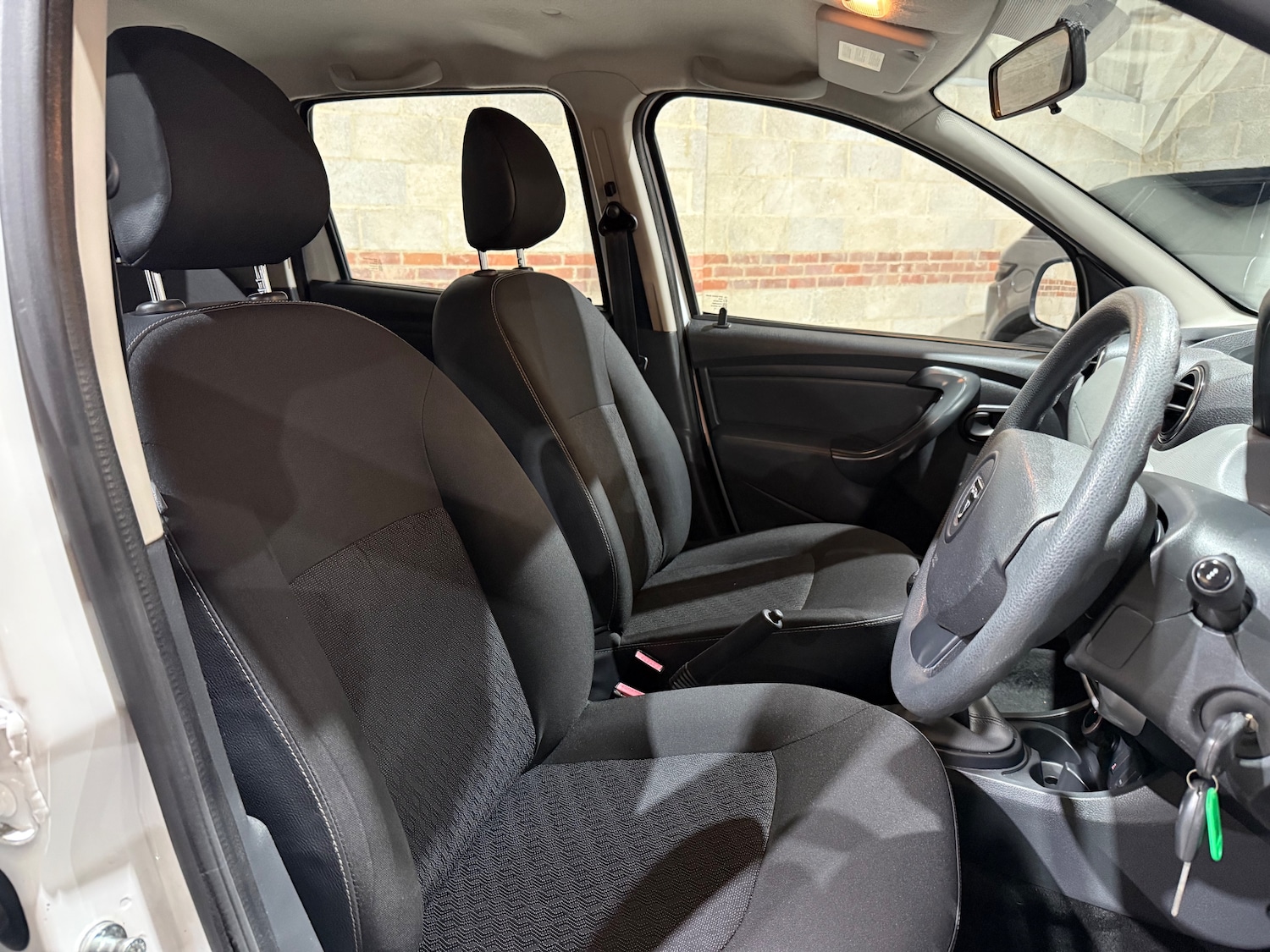 Used Dacia Duster 2014 for sale - 76143645: Photo 25