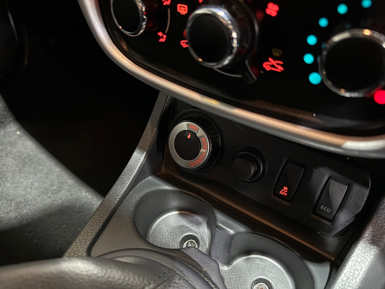 Used Dacia Duster 2014 for sale - 76143645: Photo 26