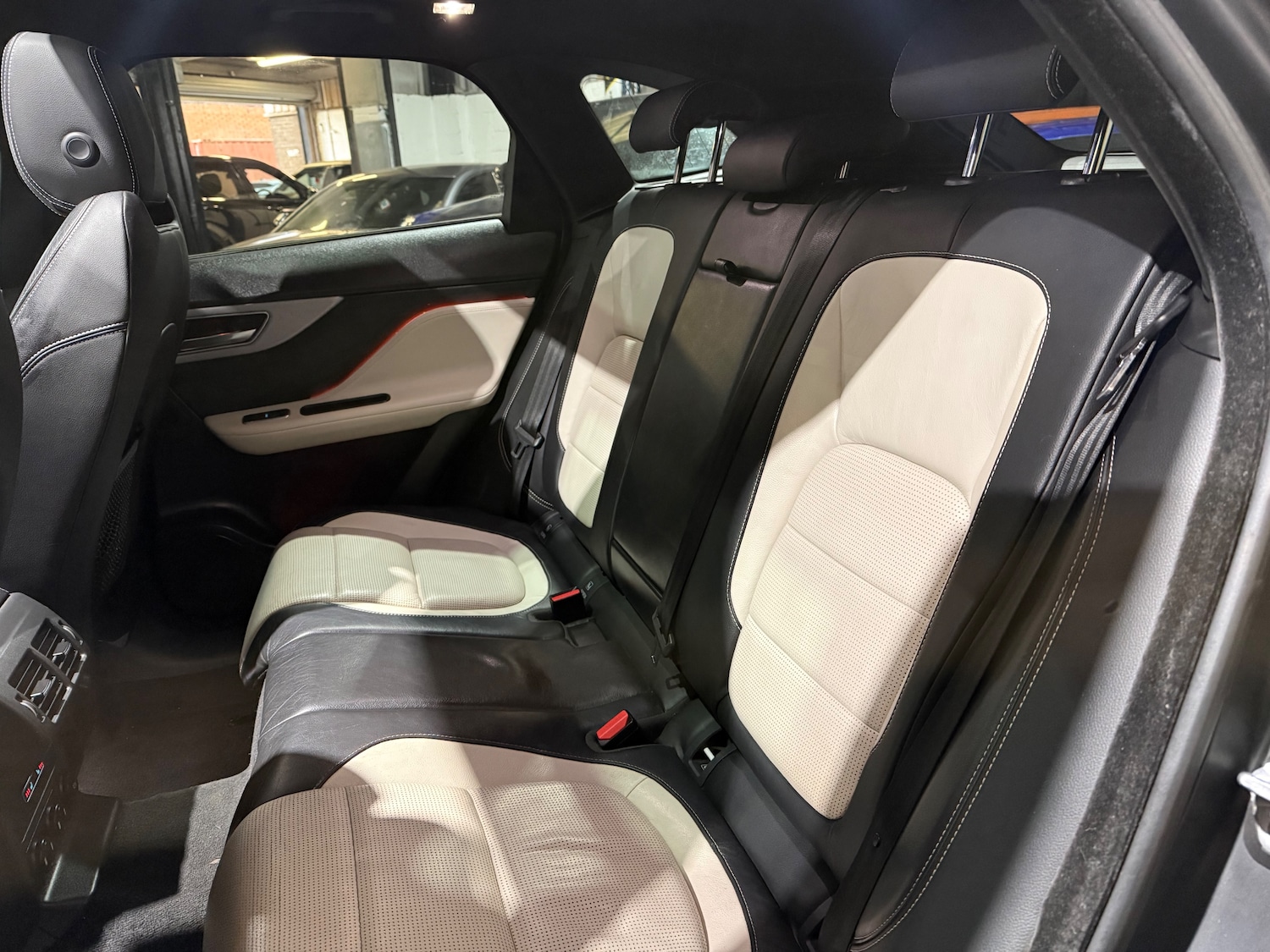 Used Jaguar F-Pace 2016 for sale - 77813464: Photo 26