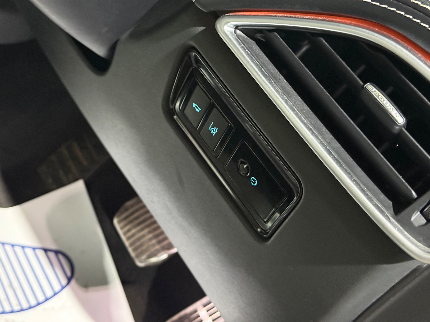 Used Jaguar F-Pace 2016 for sale - 77813464: Photo 37