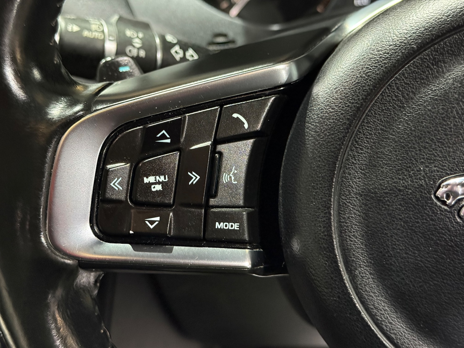 Used Jaguar F-Pace 2016 for sale - 77813464: Photo 39