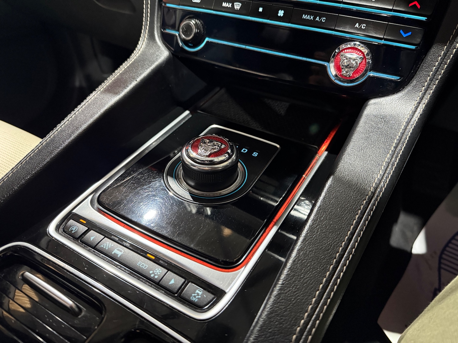 Used Jaguar F-Pace 2016 for sale - 77813464: Photo 45