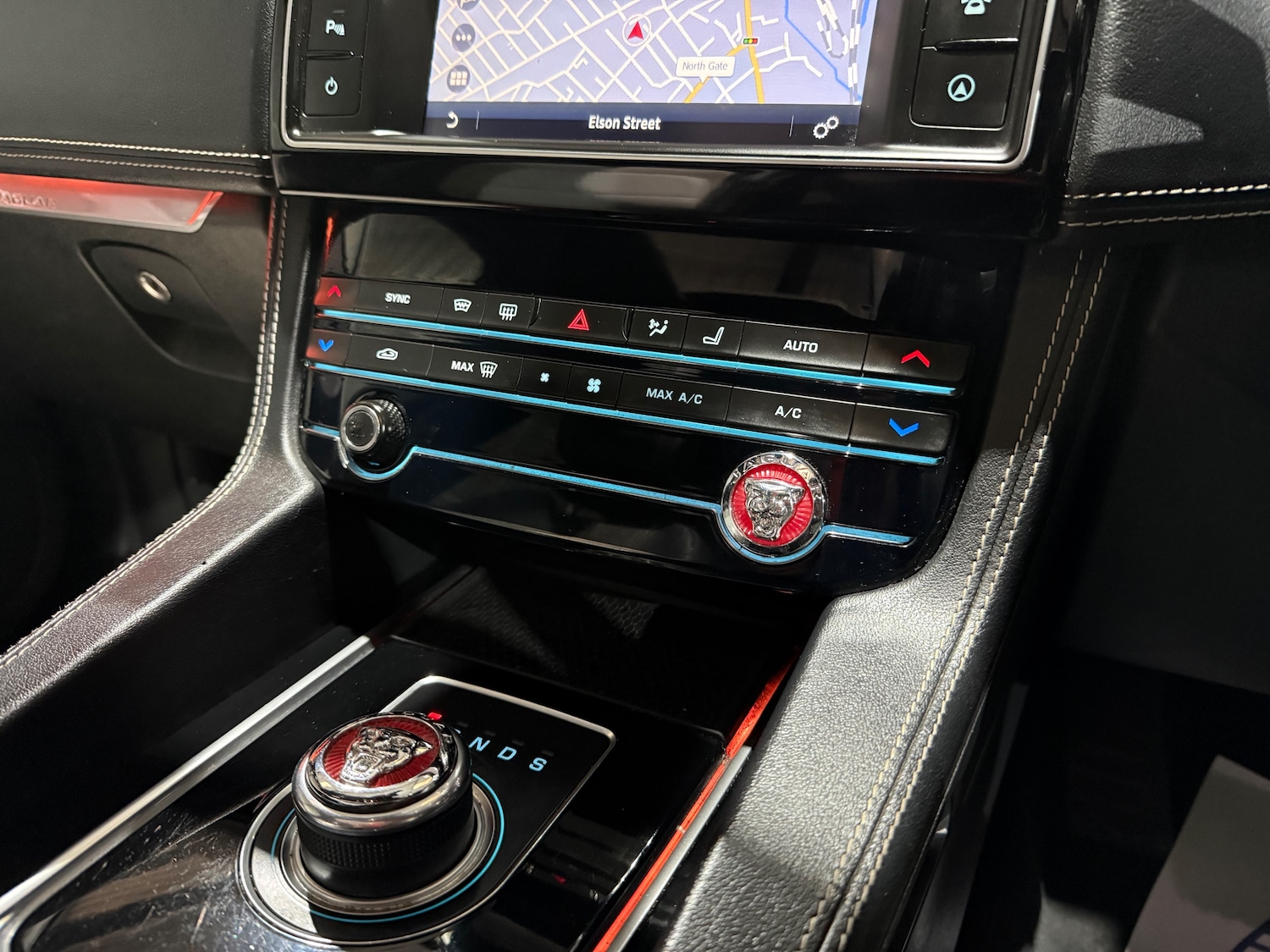 Used Jaguar F-Pace 2016 for sale - 77813464: Photo 46