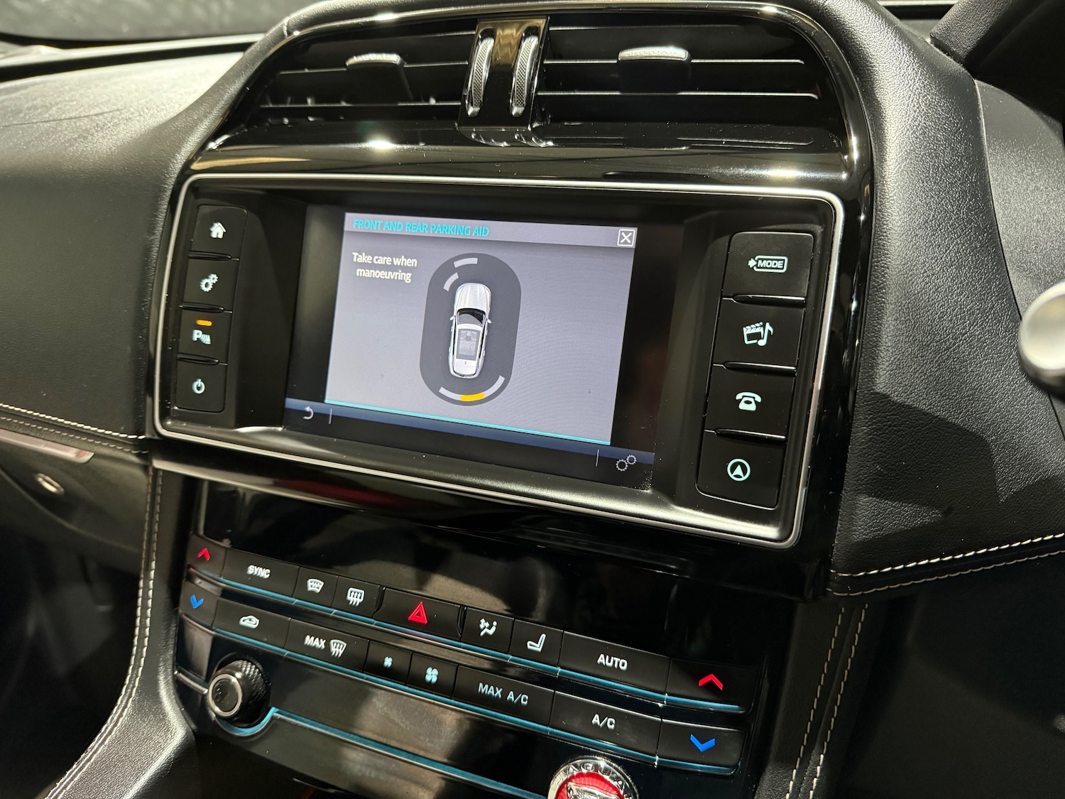 Used Jaguar F-Pace 2016 for sale - 77813464: Photo 47