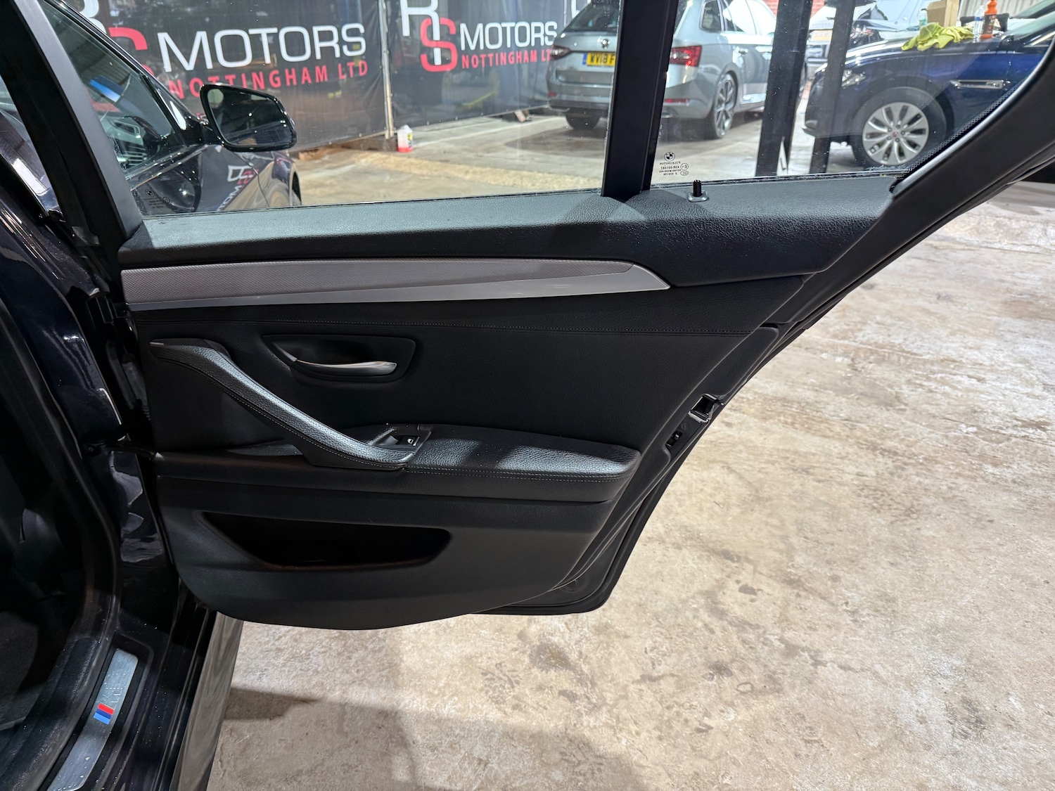 Used BMW 5 Series 2011 for sale - 77392278: Photo 17