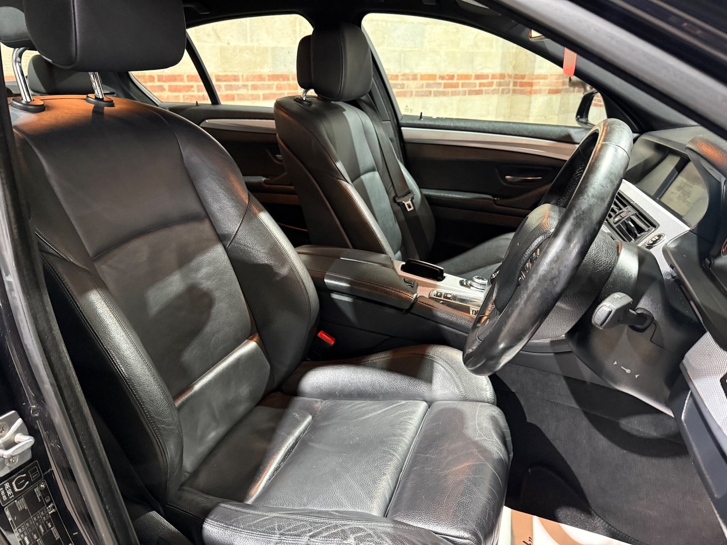 Used BMW 5 Series 2011 for sale - 77392278: Photo 25