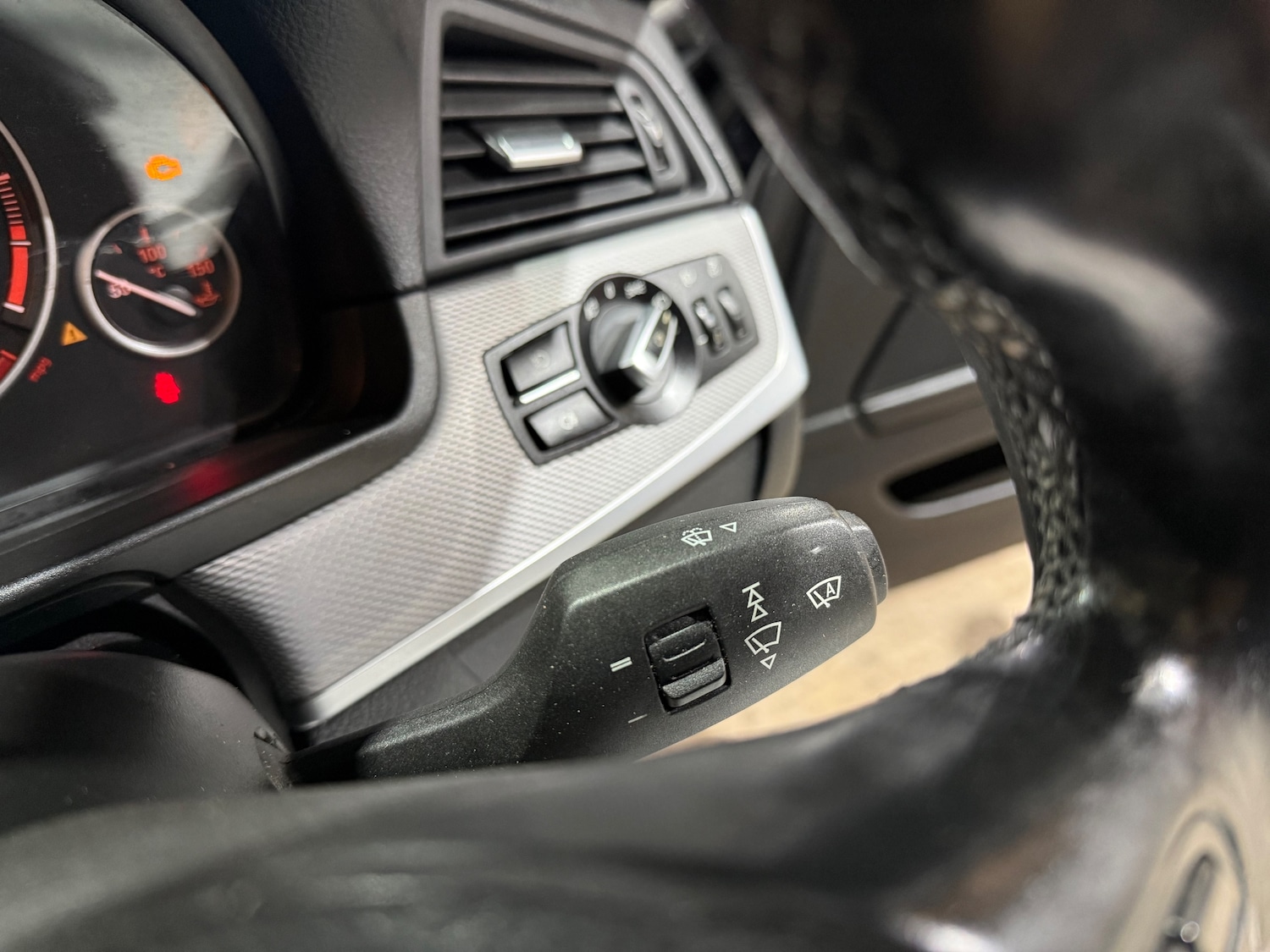 Used BMW 5 Series 2011 for sale - 77392278: Photo 31