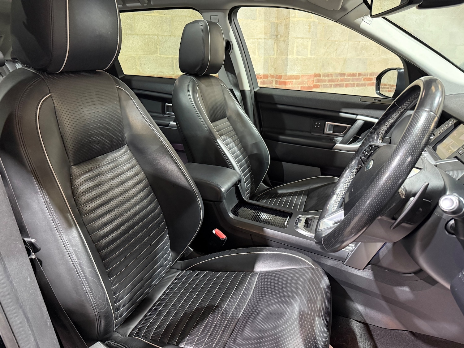 Used Land Rover Discovery Sport 2019 for sale - 76520205: Photo 29