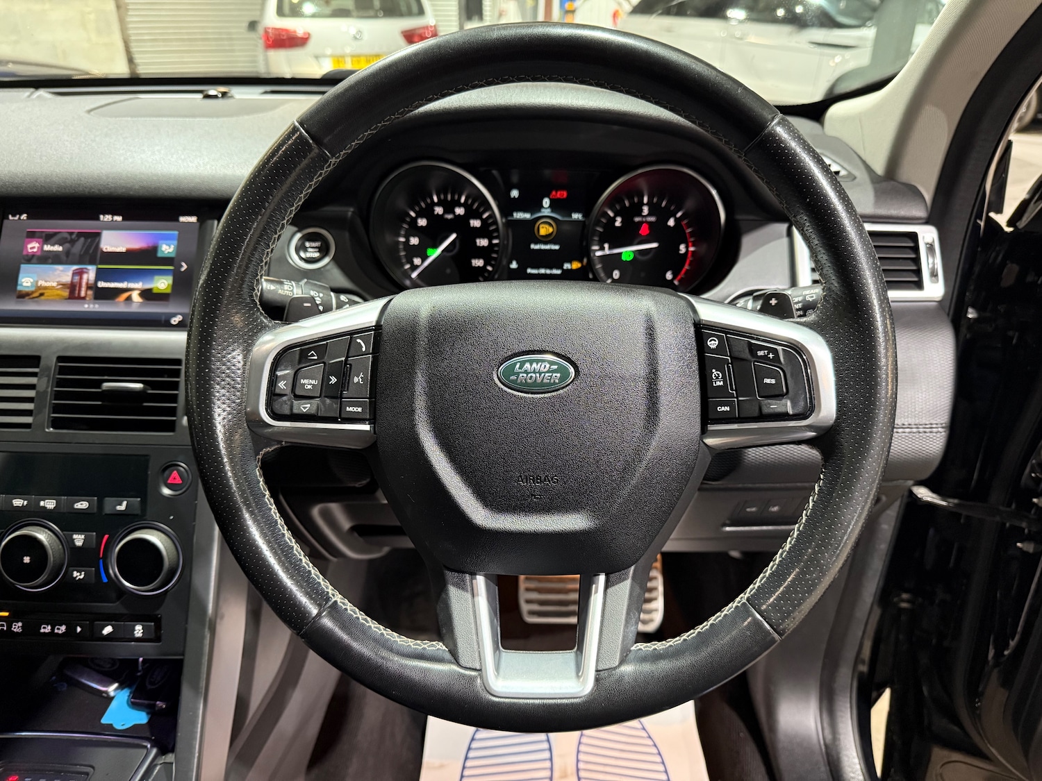 Used Land Rover Discovery Sport 2019 for sale - 76520205: Photo 32