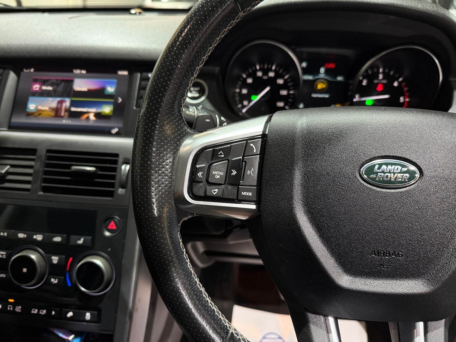 Used Land Rover Discovery Sport 2019 for sale - 76520205: Photo 33