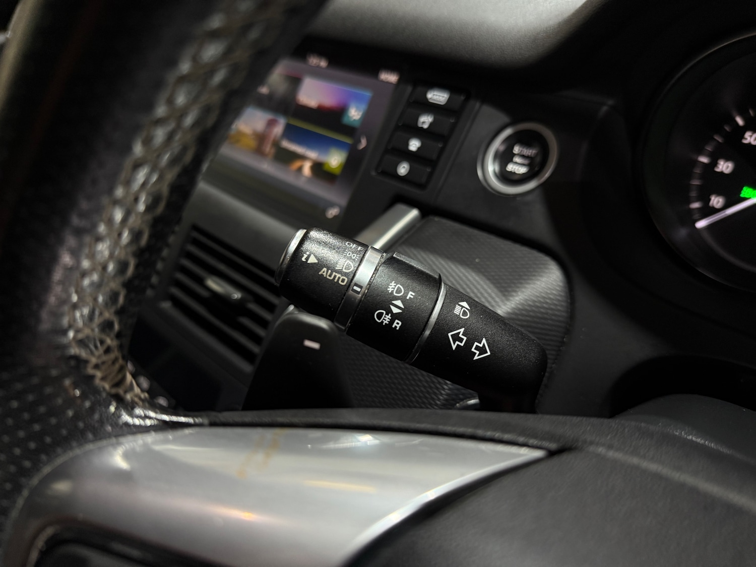 Used Land Rover Discovery Sport 2019 for sale - 76520205: Photo 37