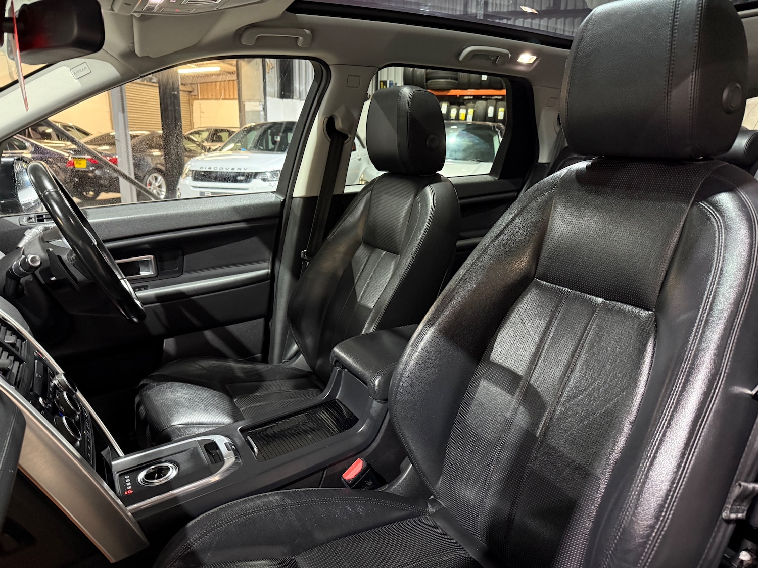 Used Land Rover Discovery Sport 2017 for sale - 76931718: Photo 10