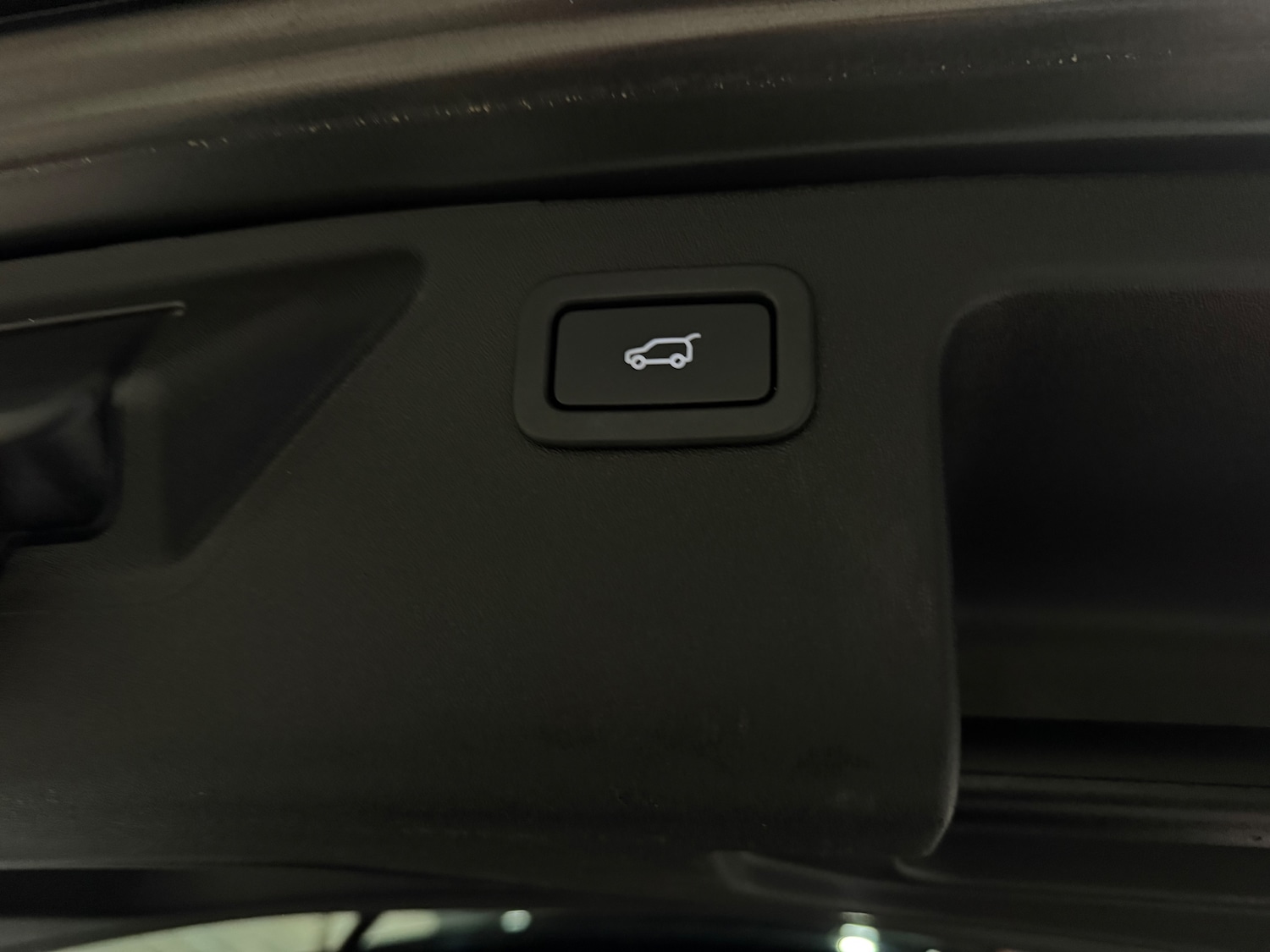 Used Land Rover Discovery Sport 2017 for sale - 76931718: Photo 18