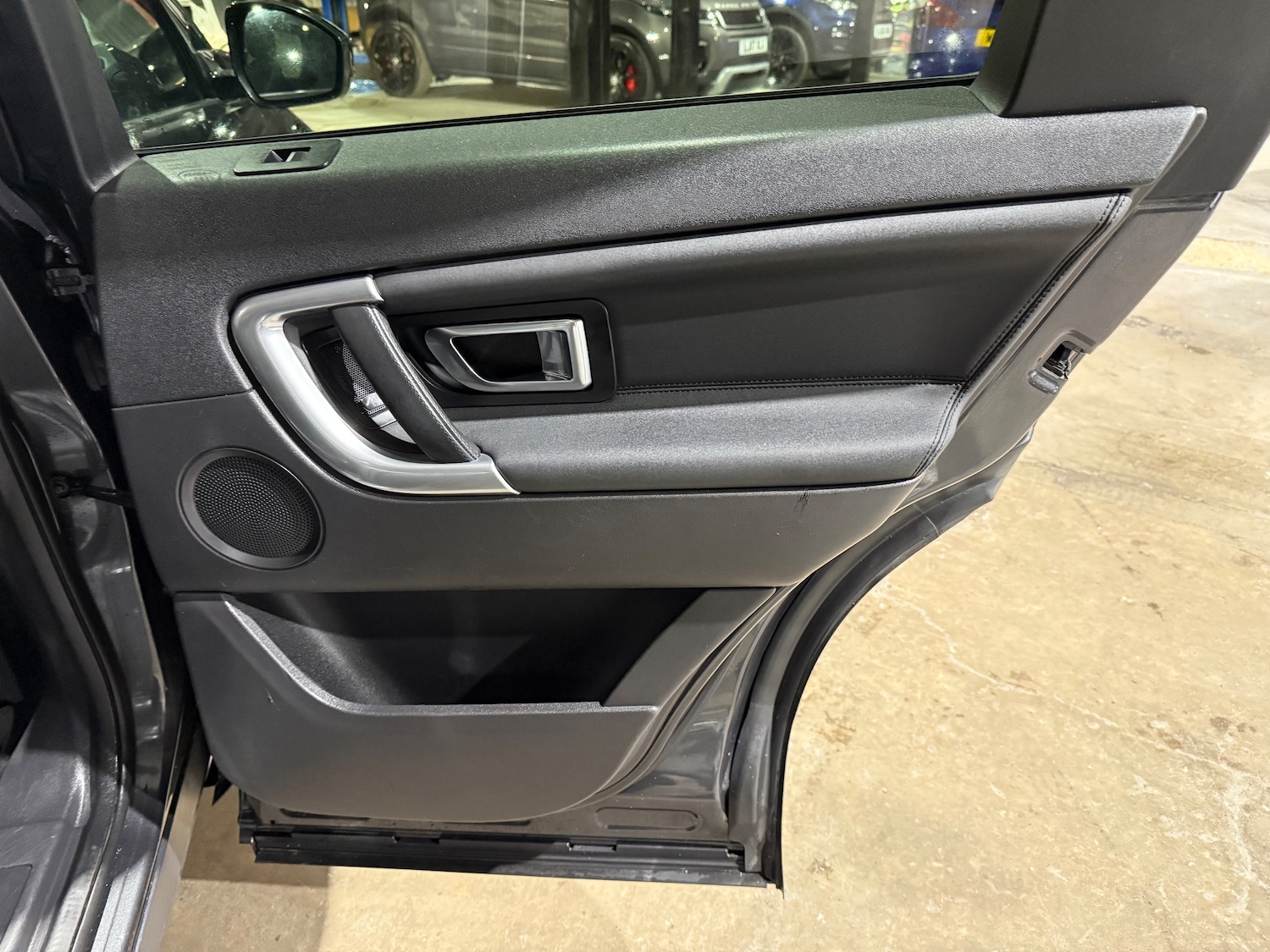 Used Land Rover Discovery Sport 2017 for sale - 76931718: Photo 19