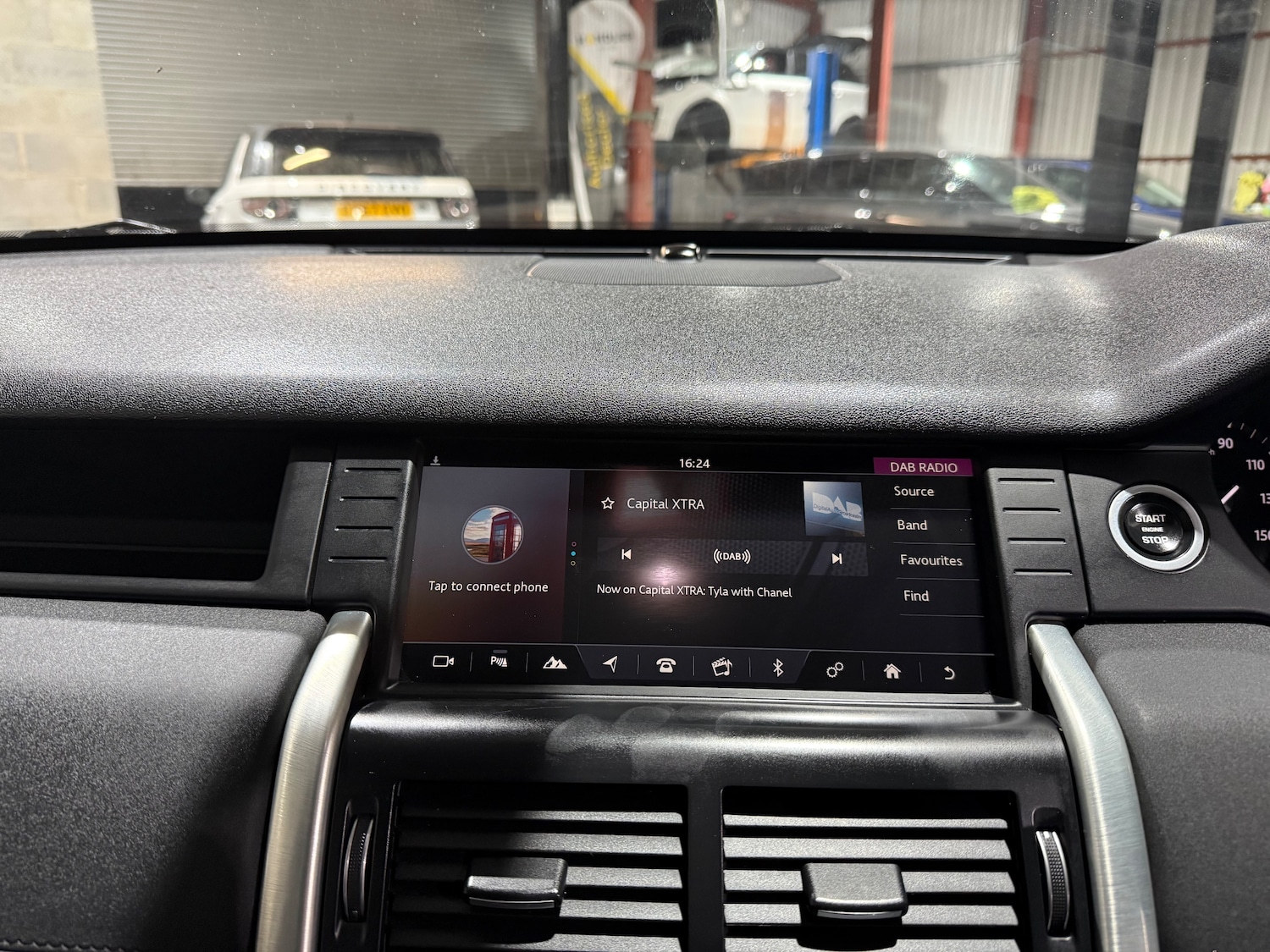 Used Land Rover Discovery Sport 2017 for sale - 76931718: Photo 42