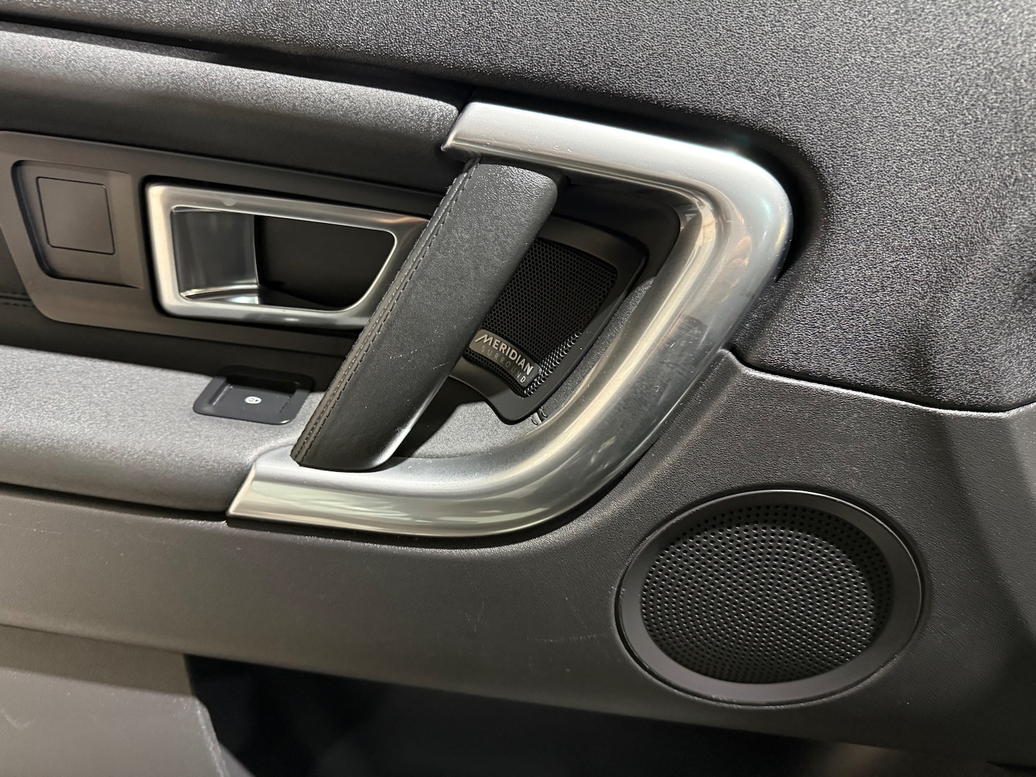 Used Land Rover Discovery Sport 2017 for sale - 76931718: Photo 8