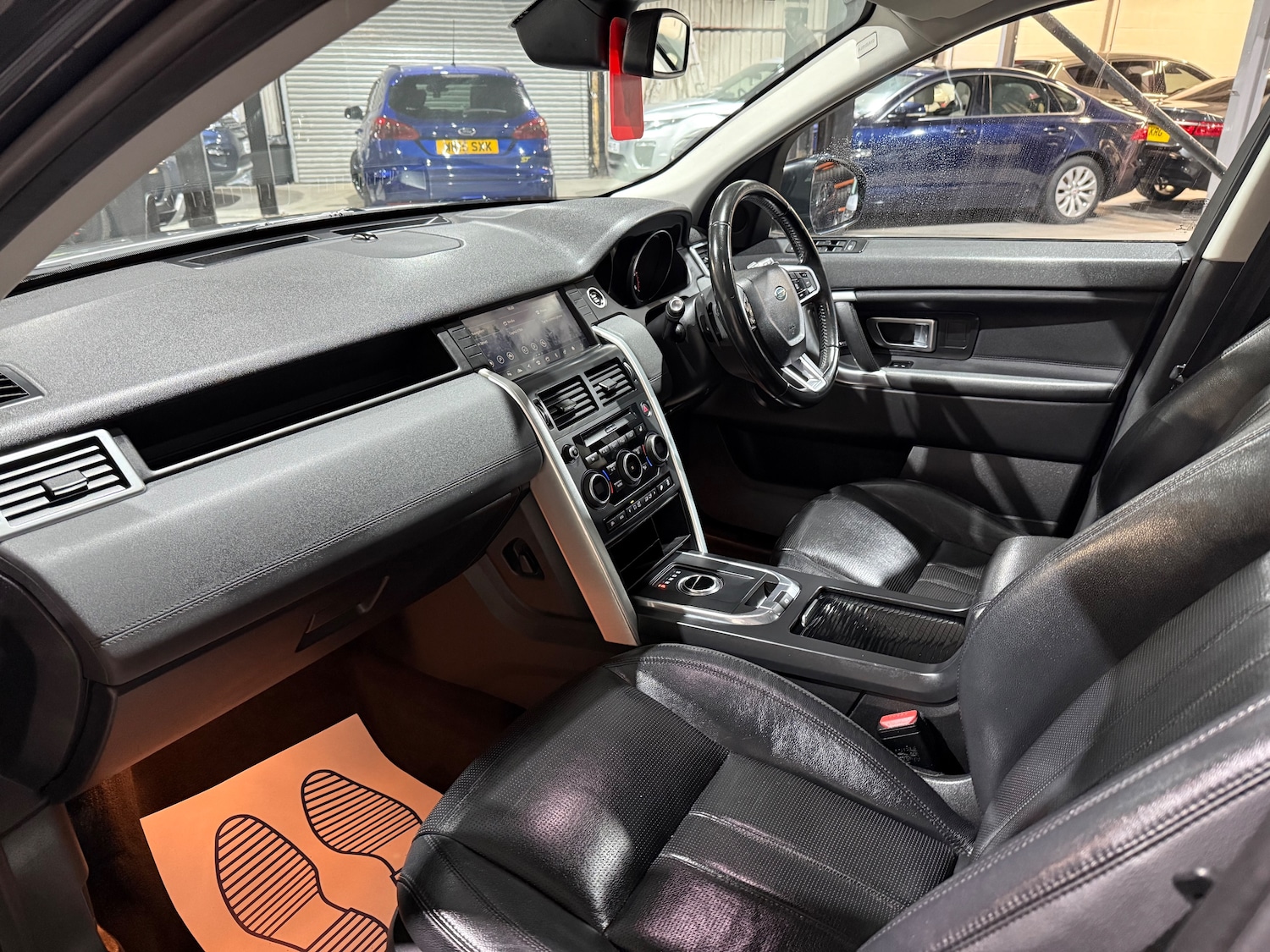 Used Land Rover Discovery Sport 2017 for sale - 76931718: Photo 9