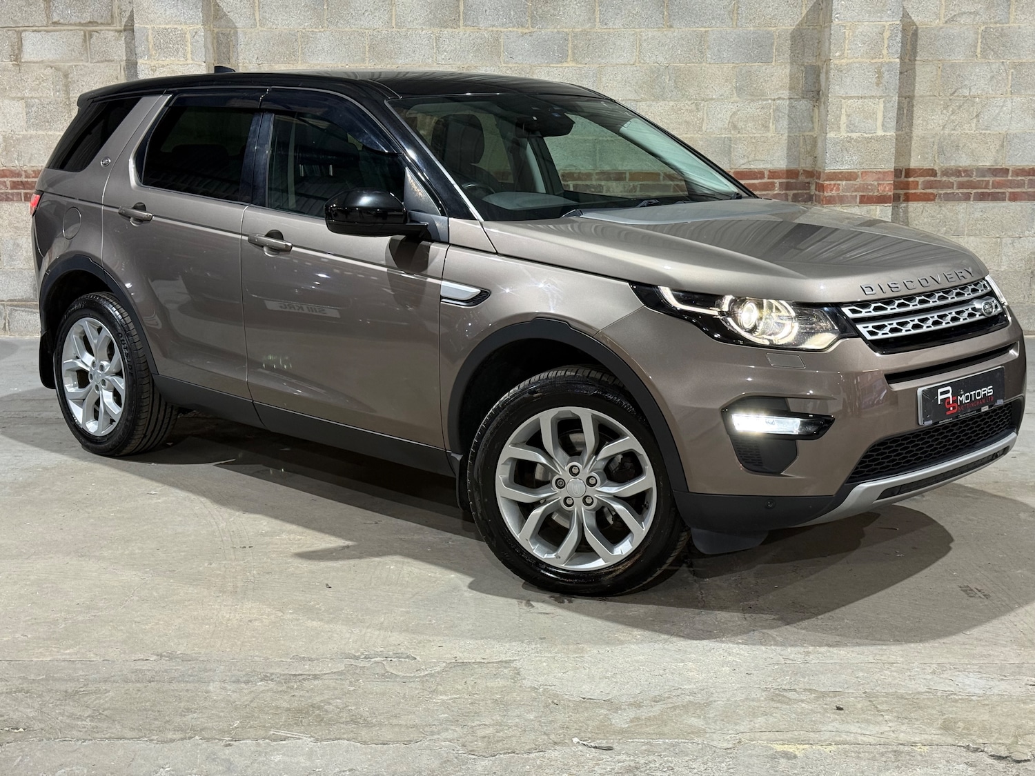 Used Land Rover Discovery Sport for sale - 76477468: Photo 1