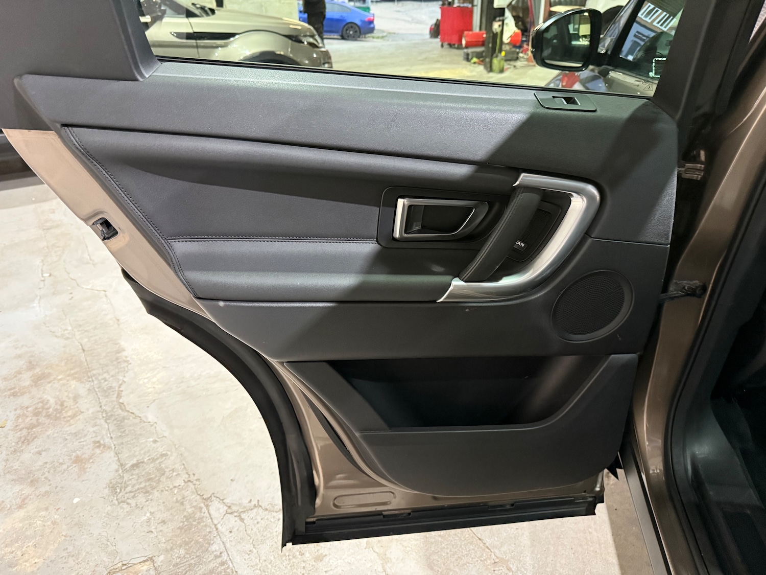 Used Land Rover Discovery Sport for sale - 76477468: Photo 13