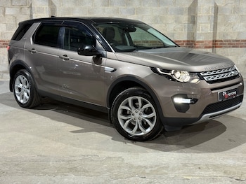Used Land Rover Discovery Sport 2016 for sale - 76477468: Photo