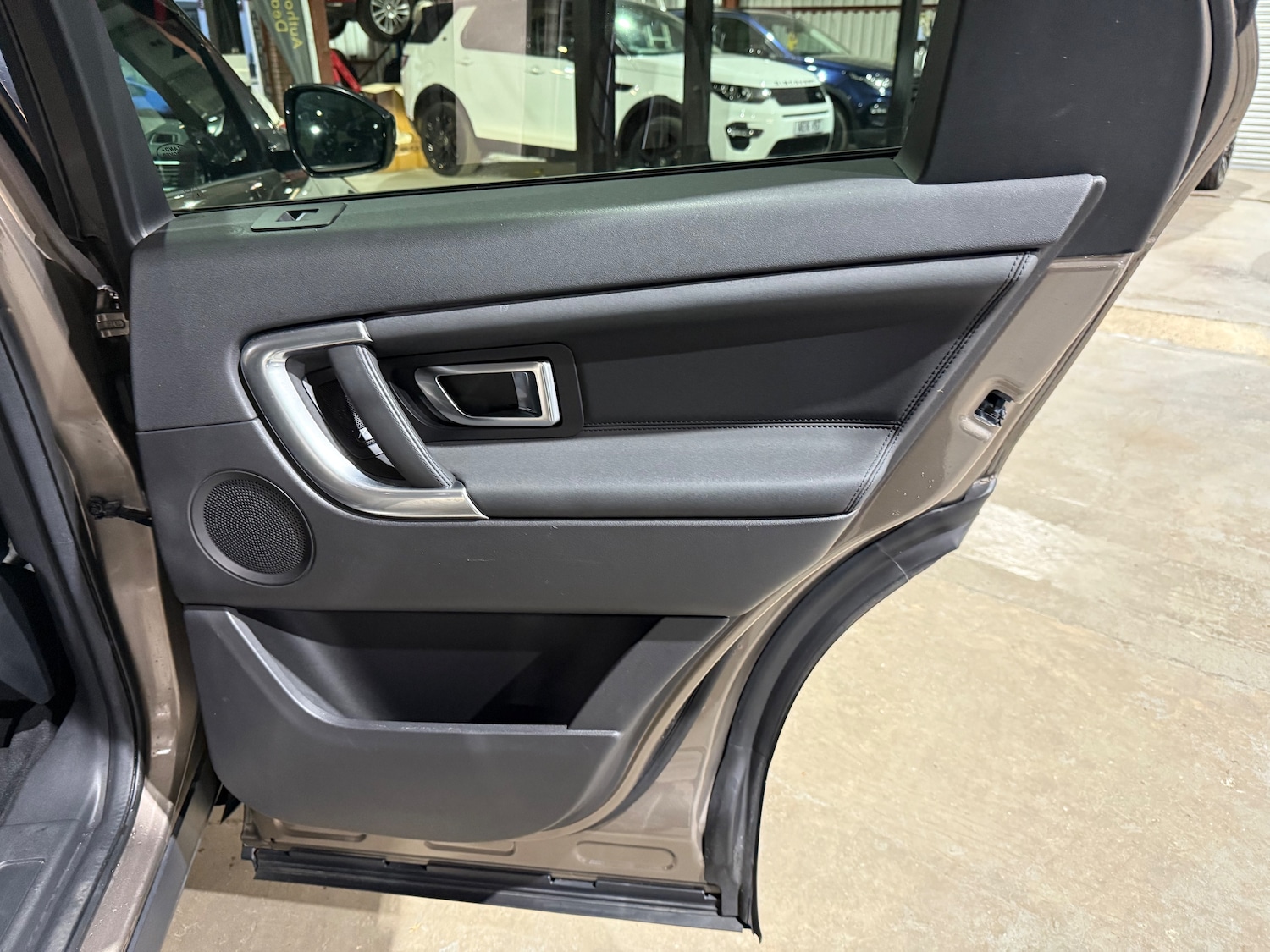 Used Land Rover Discovery Sport for sale - 76477468: Photo 20