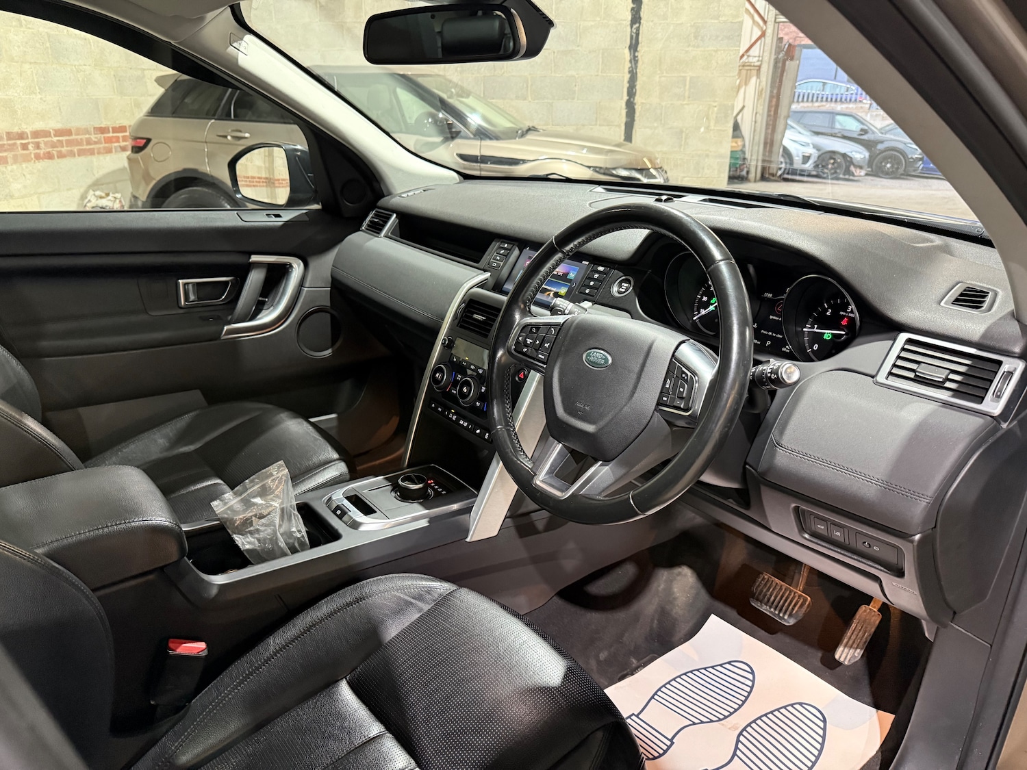 Used Land Rover Discovery Sport for sale - 76477468: Photo 29