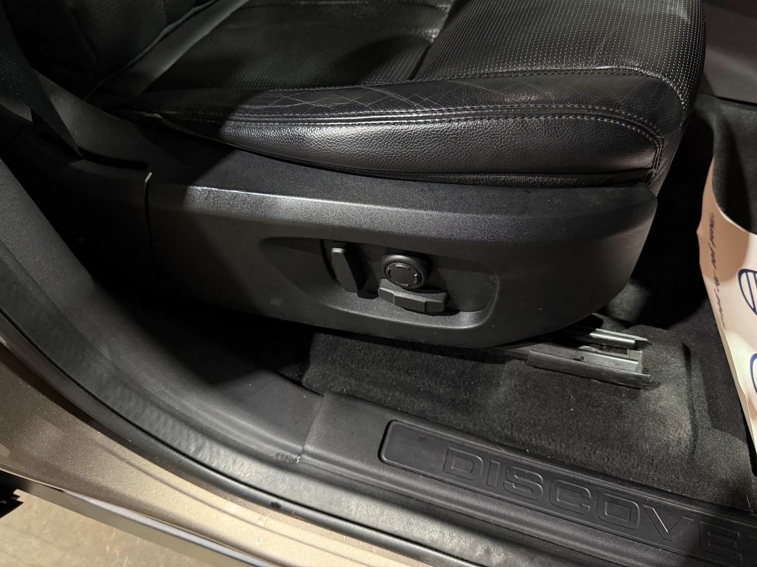 Used Land Rover Discovery Sport for sale - 76477468: Photo 31