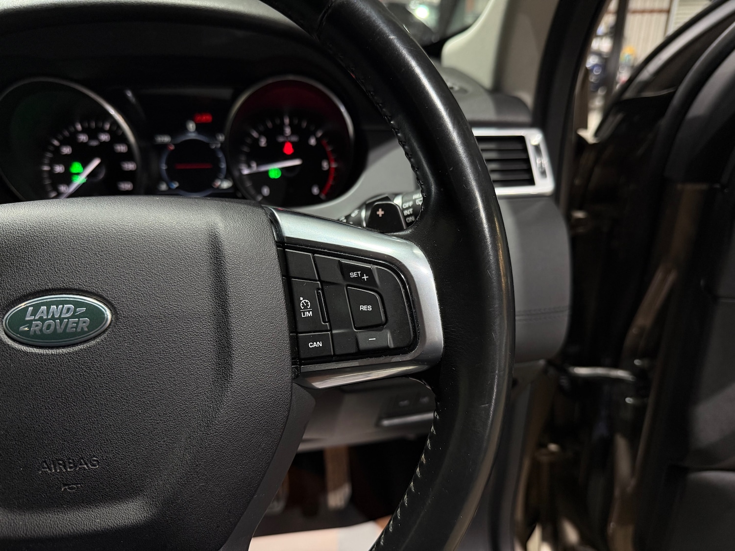 Used Land Rover Discovery Sport for sale - 76477468: Photo 35