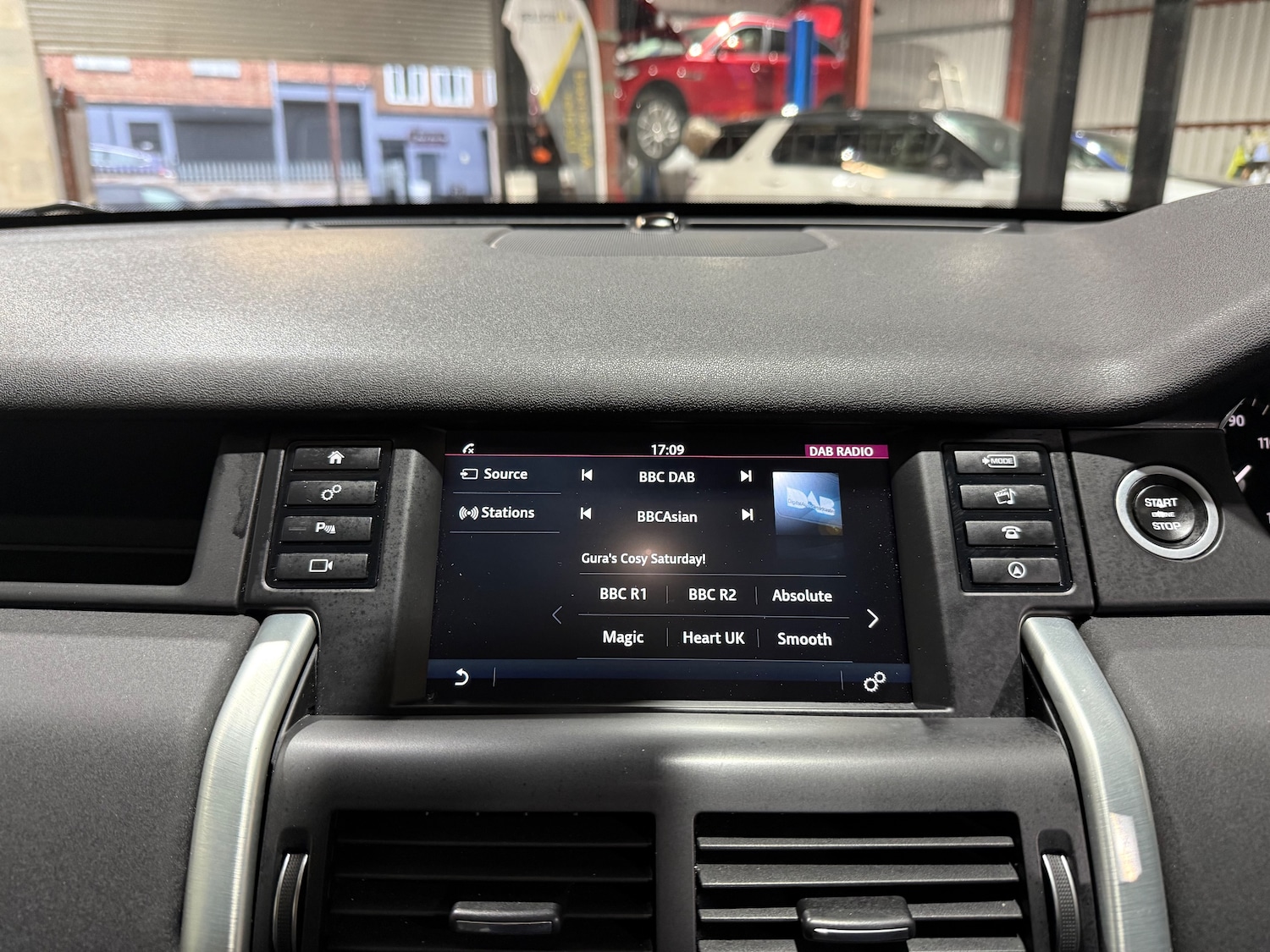 Used Land Rover Discovery Sport for sale - 76477468: Photo 43