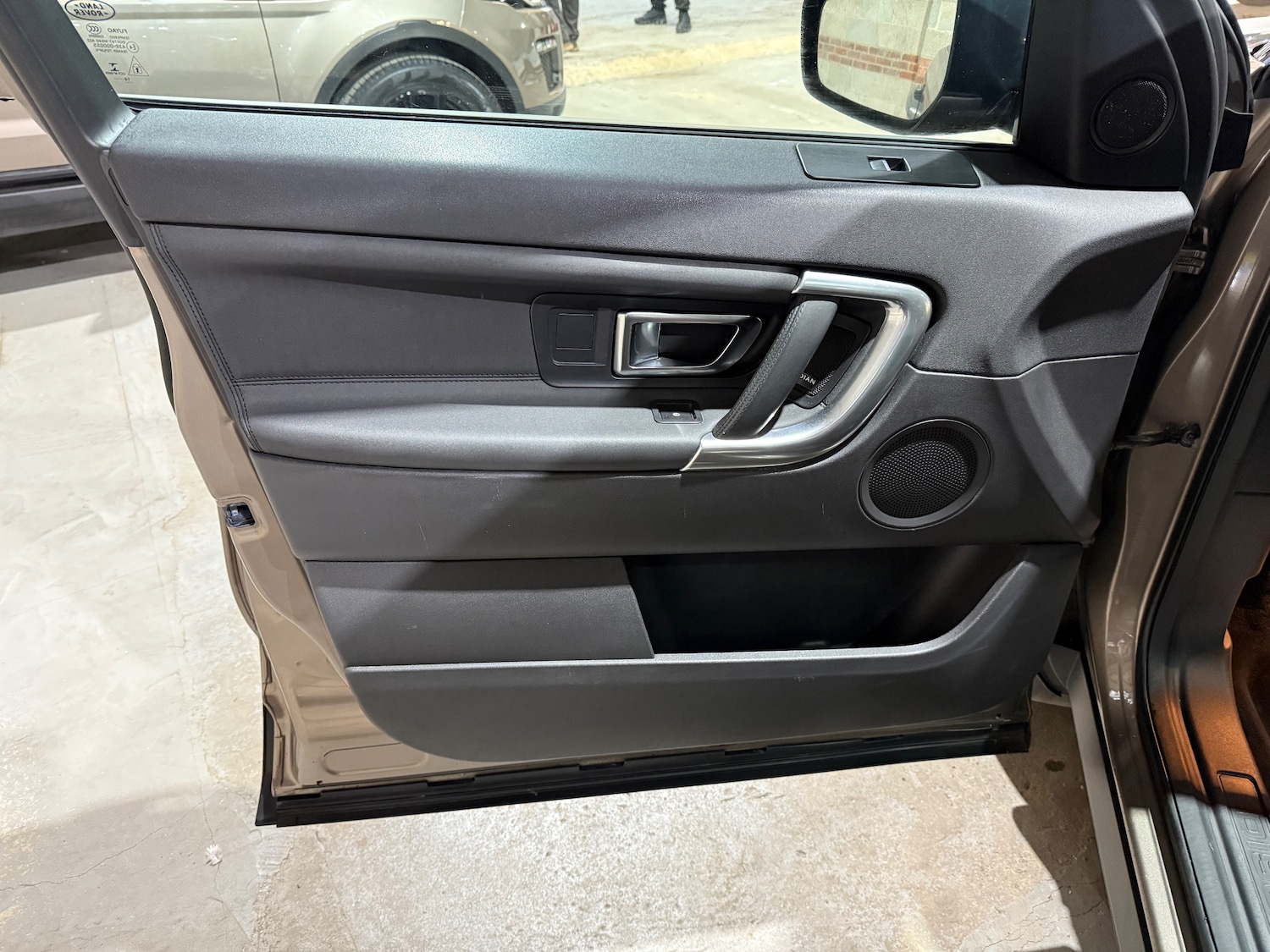 Used Land Rover Discovery Sport for sale - 76477468: Photo 7