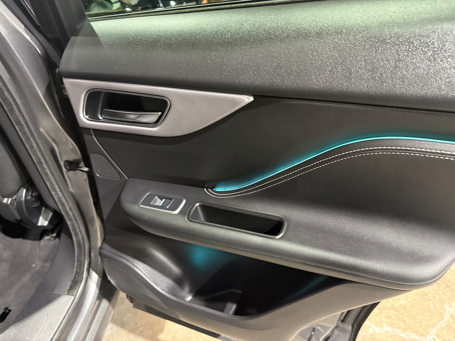 Used Jaguar F-Pace 2017 for sale - 76863065: Photo 19