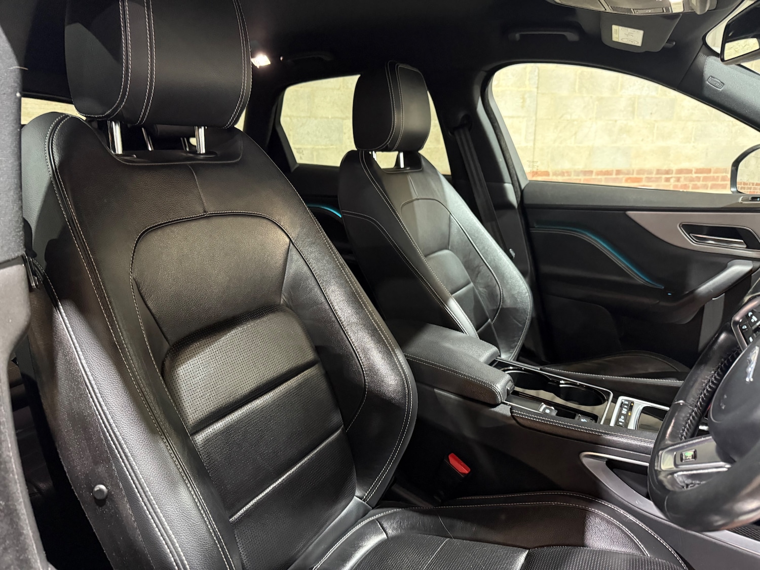 Used Jaguar F-Pace 2017 for sale - 76863065: Photo 26