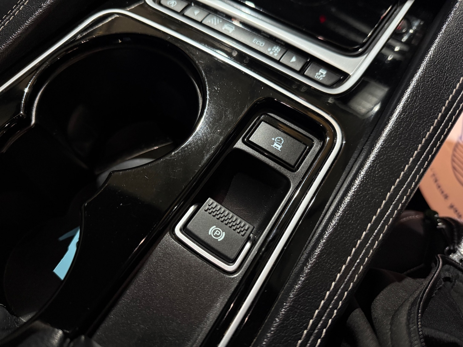 Used Jaguar F-Pace 2017 for sale - 76863065: Photo 40