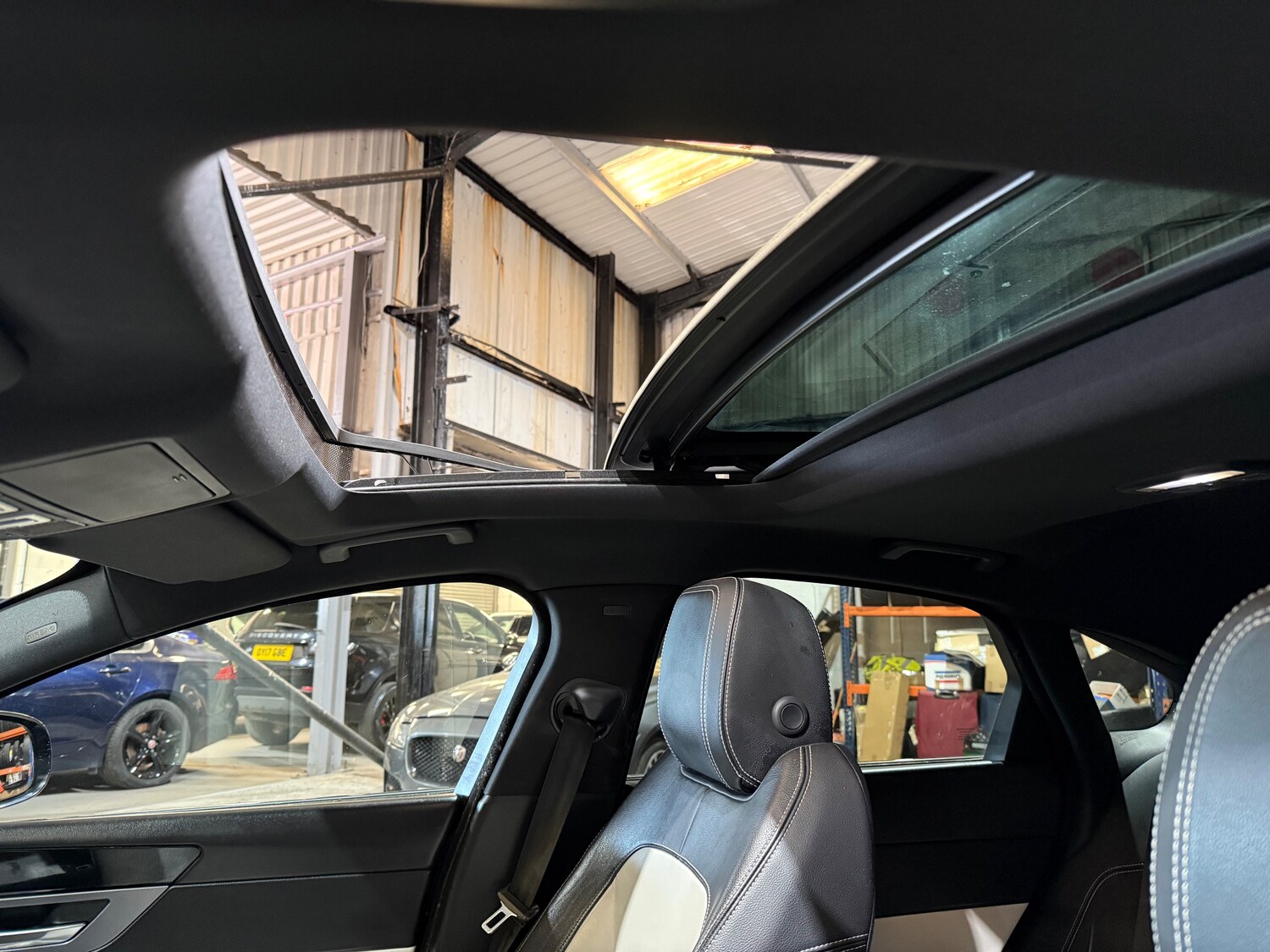 Used Jaguar XF 2018 for sale - 77931775: Photo 10