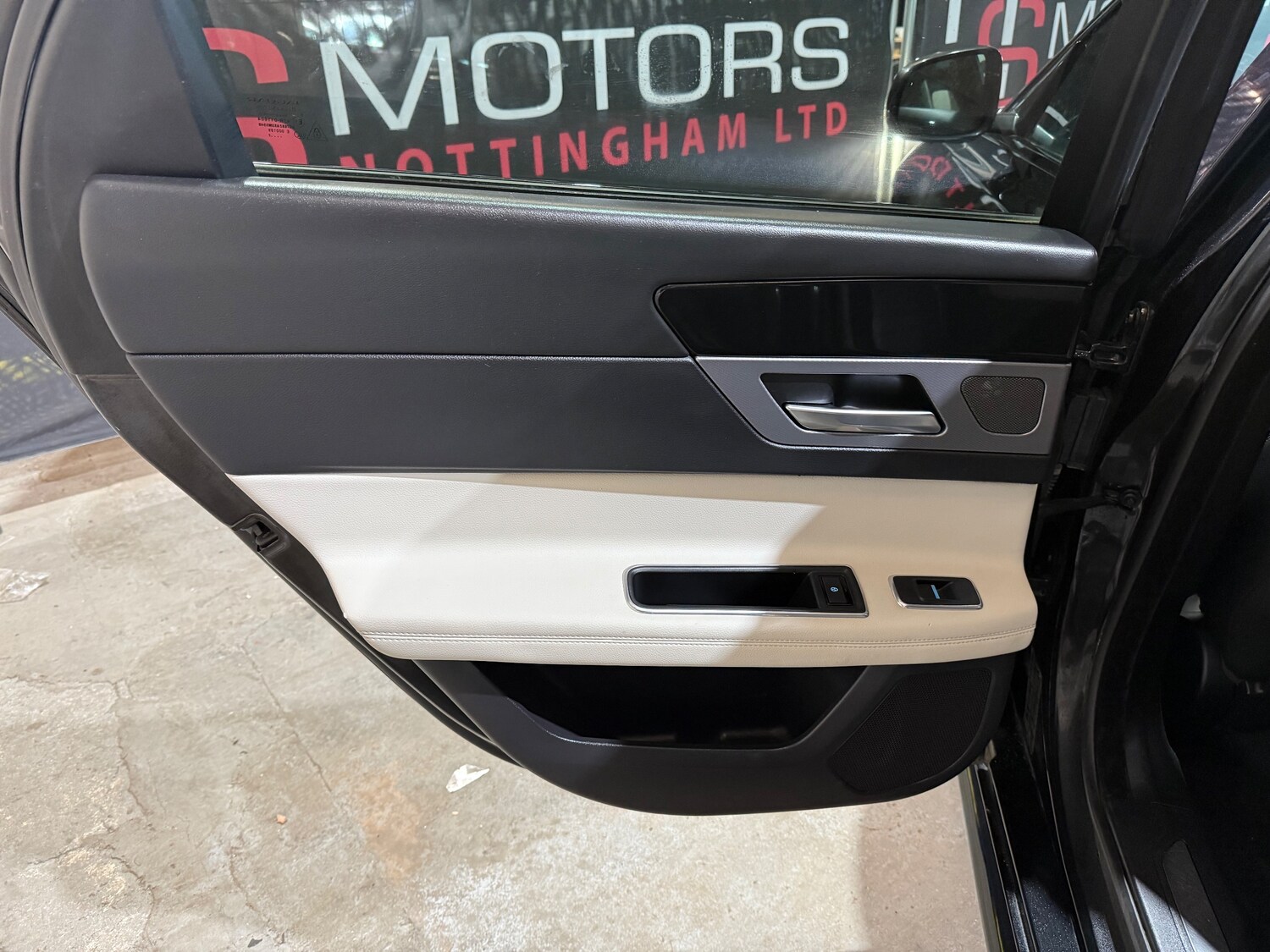 Used Jaguar XF 2018 for sale - 77931775: Photo 13